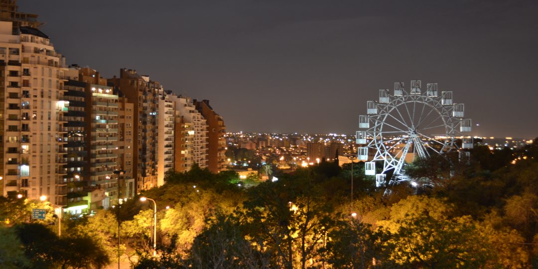 https://www.hotelsussexcba.com.ar/wp-content/uploads/2015/09/Rueda_Eiffel-1080x540.jpg